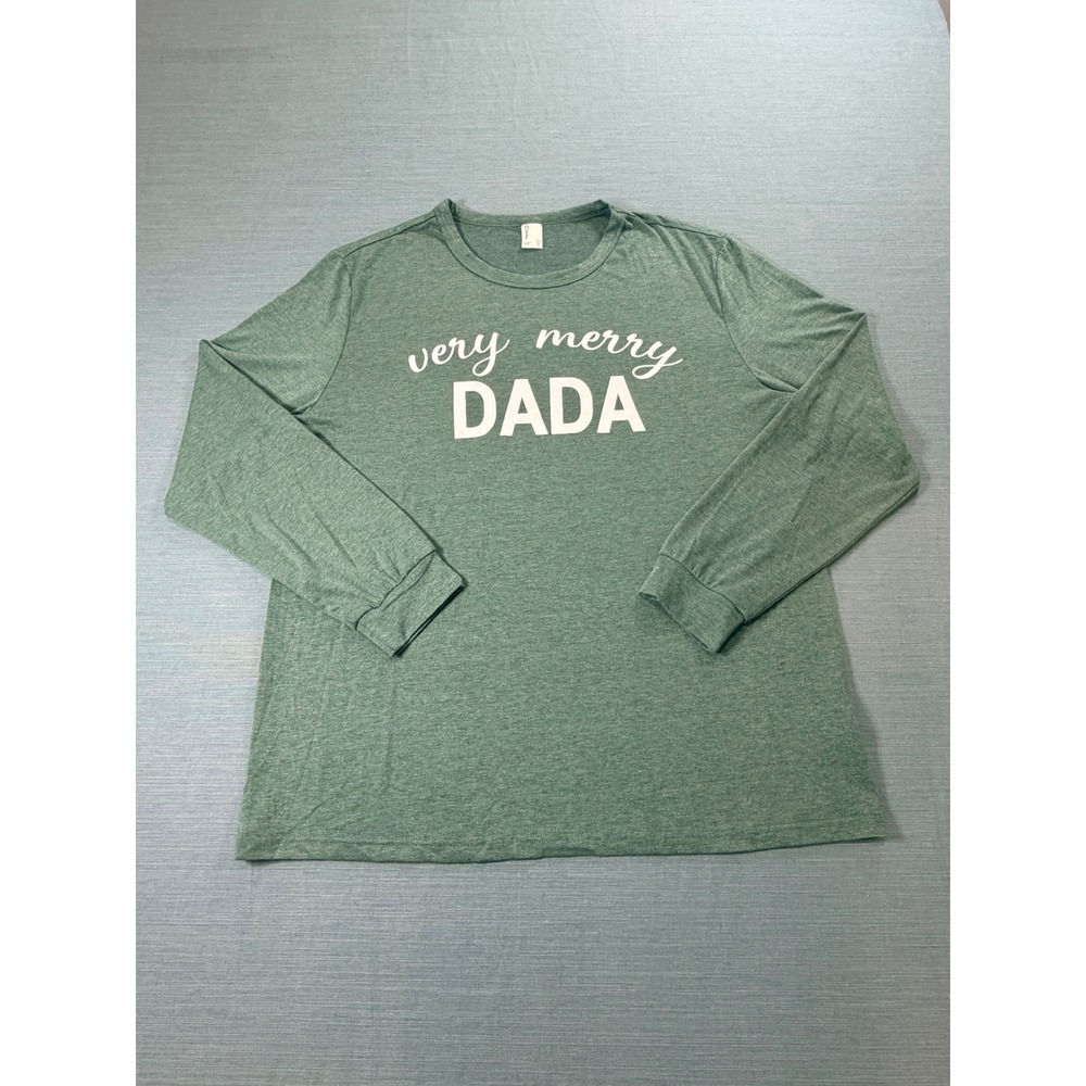 PatPat Mens Very Merry Dada Graphic Long Sleeve T-Shirt Green Large PS0003640